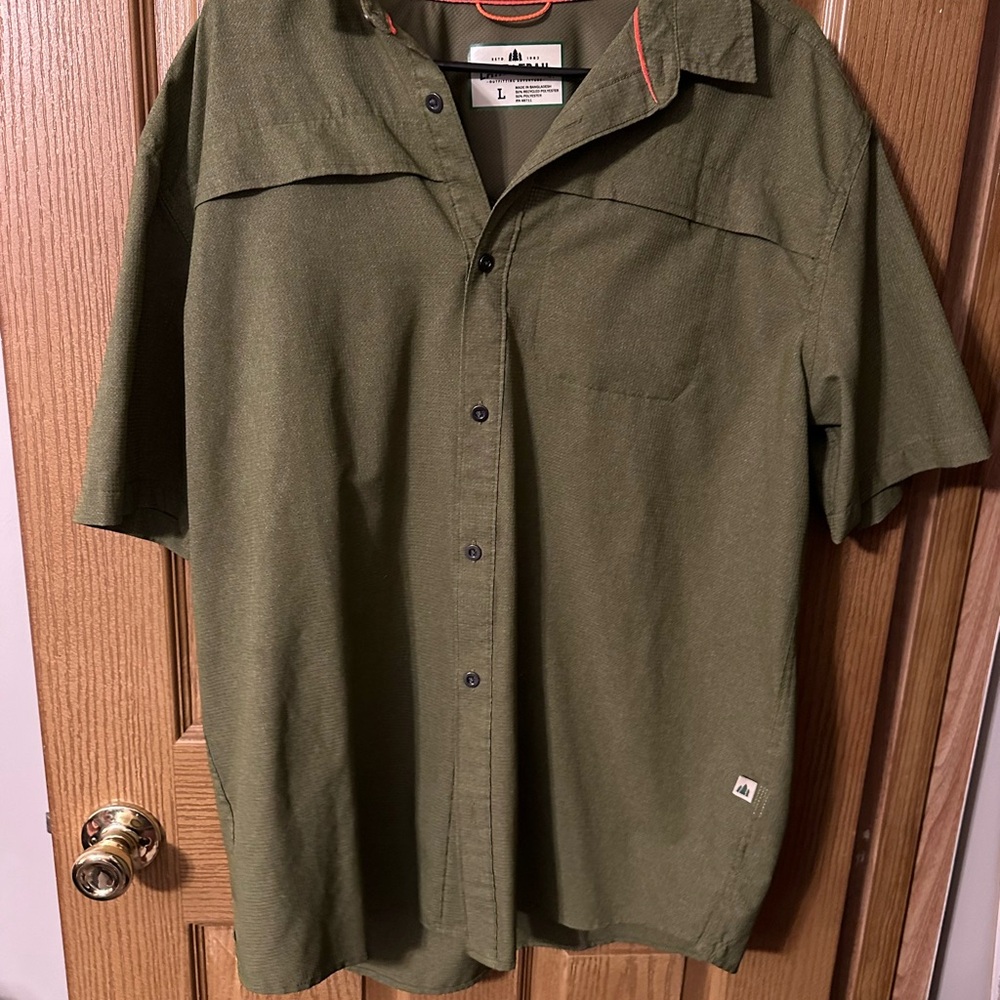Men's Green Short Sleeve Shirt
